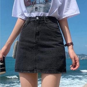 Levi’s Black Denim Skirt (Mile High Skirt)